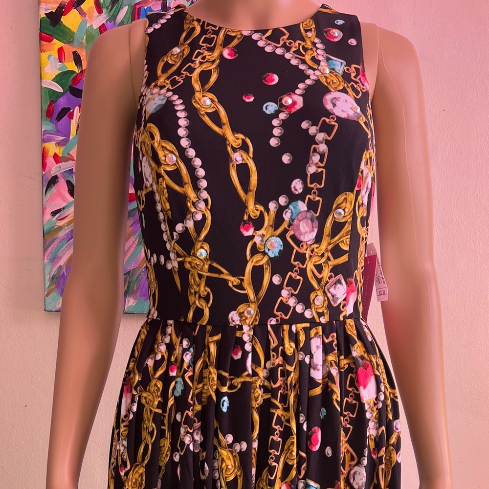 Womes black Issac Mizrahi Dress 8